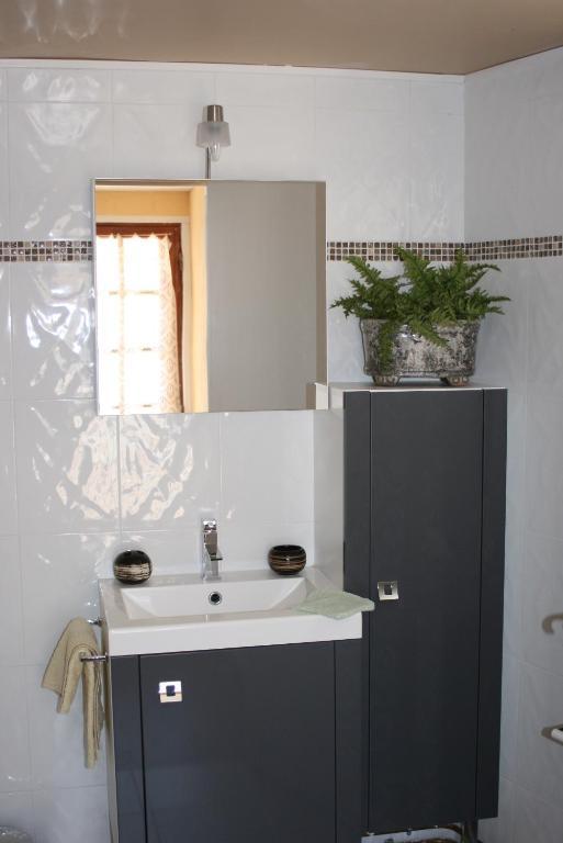 Gites Le Petit Nailly Magny-les-Hameaux Quarto foto